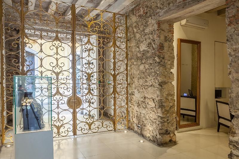 Mansion Tcherassi Hotel